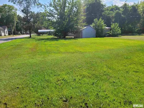 616 E 9th St, Metropolis, IL 62960 photo 1
