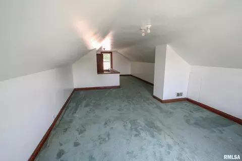 103 9th St, Carmi, IL 62821 photo 16