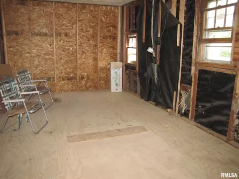 5239 Cross Rd, Salem, IL 62881 photo 7