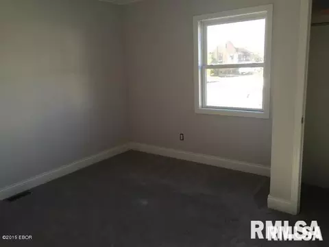 706 S Jesse St, Christopher, IL 62822 photo 22