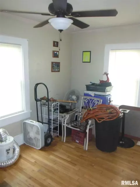 121 Warren St, Anna, IL 62906 photo 10