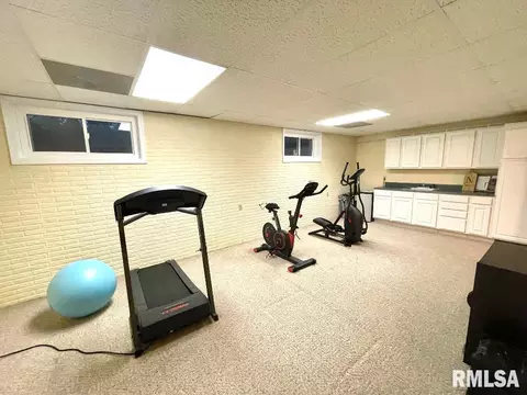 8 Agape Ln, Centralia, IL 62801 photo 15