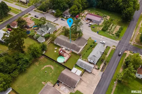 802 E Mckinley Ave, Marion, IL 62959 photo 8