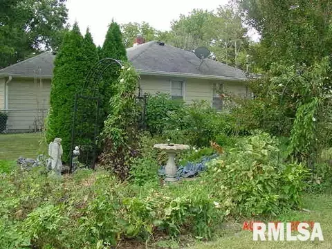 2102 Gartside, Murphysboro, IL 62966 photo 6