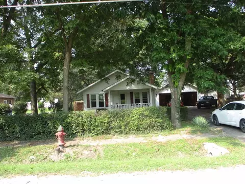 811 S Emma St, Christopher, IL 62822 photo 21
