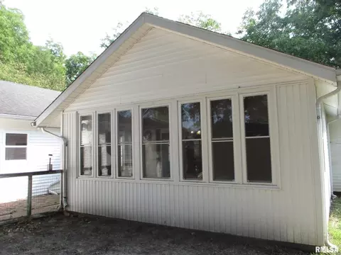 811 S Emma St, Christopher, IL 62822 photo 25