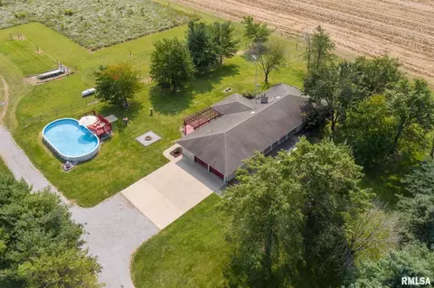 12250 Tower Rd, Richview, IL 62877 photo 3
