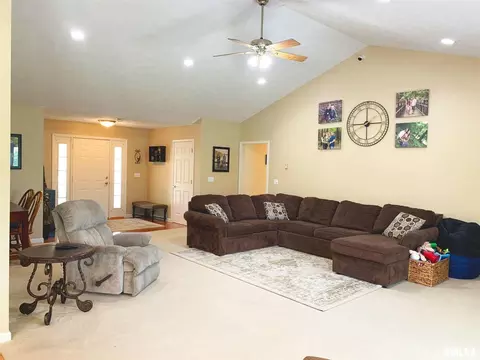 3029 Pine Ridge Dr, Herrin, IL 62948 photo 7