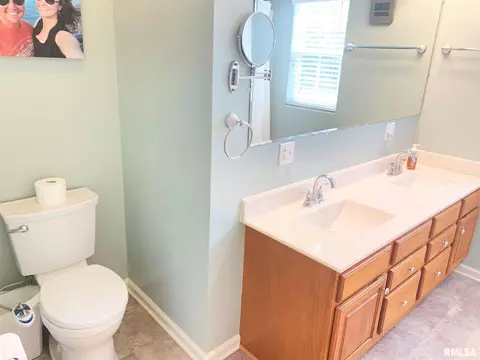 3029 Pine Ridge Dr, Herrin, IL 62948 photo 17