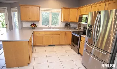 3541 Benbrook Dr, Springfield, IL 62711 photo 7
