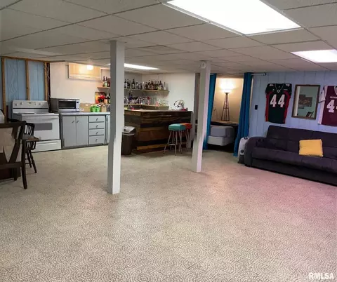 1008 N Maple St, Benton, IL 62812 photo 27