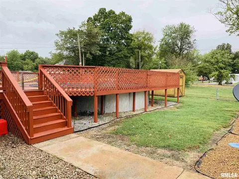 1110 Taylor St, Eldorado, IL 62930 photo 9
