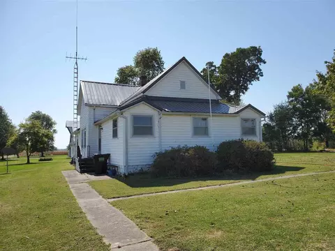 995 Francis Rd, Eldorado, IL 62930 photo 2