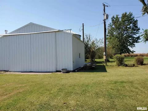 995 Francis Rd, Eldorado, IL 62930 photo 8