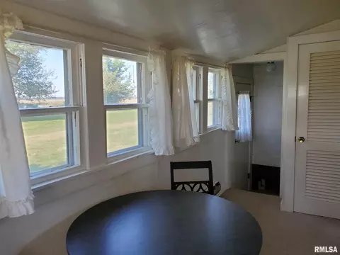 995 Francis Rd, Eldorado, IL 62930 photo 25