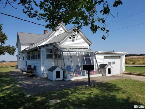 995 Francis Rd, Eldorado, IL 62930 photo 5