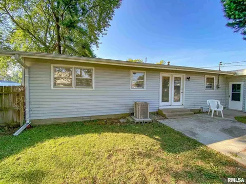 29 Holly Ln, Flora, IL 62839 photo 7