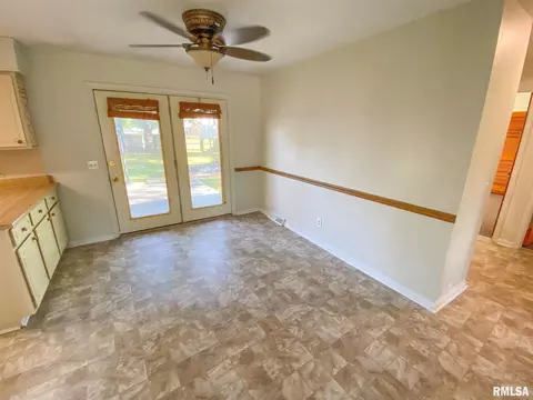 29 Holly Ln, Flora, IL 62839 photo 19