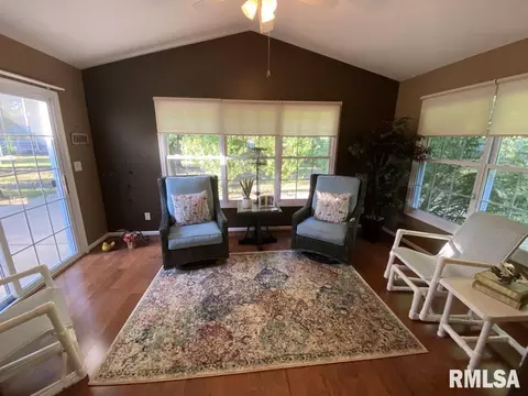514 Villa Dr, Marion, IL 62959 photo 18