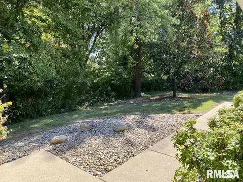 514 Villa Dr, Marion, IL 62959 photo 3