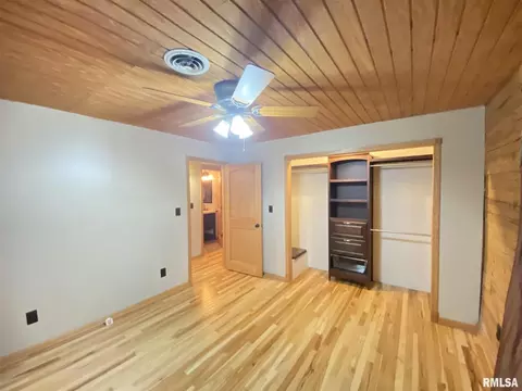 521 Dunivan Rd, Murphysboro, IL 62966 photo 10