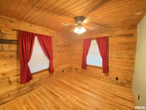 521 Dunivan Rd, Murphysboro, IL 62966 photo 14
