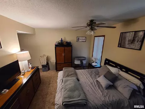 809 Osage Dr, Mount Vernon, IL 62864 photo 9