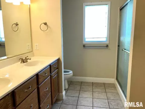1316 Summer Dr, Herrin, IL 62948 photo 5