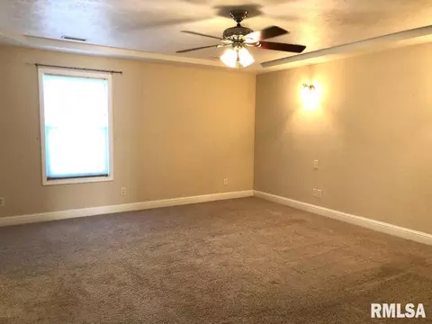 1316 Summer Dr, Herrin, IL 62948 photo 7