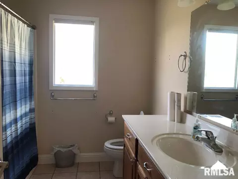 1316 Summer Dr, Herrin, IL 62948 photo 6