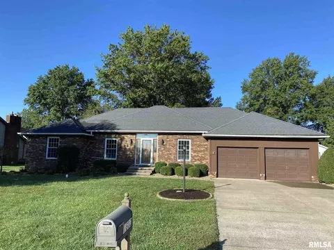 1602 Matthew Ln, Marion, IL 62959 photo 1
