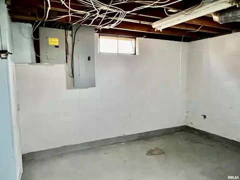 531 Smith St, Benton, IL 62812 photo 13