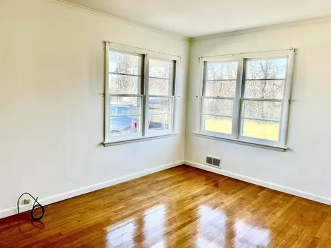 531 Smith St, Benton, IL 62812 photo 6
