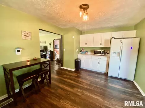 1204 S Pine St, Centralia, IL 62801 photo 5