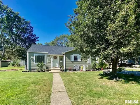 1204 S Pine St, Centralia, IL 62801 photo 1