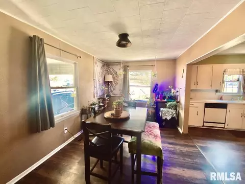 1204 S Pine St, Centralia, IL 62801 photo 6