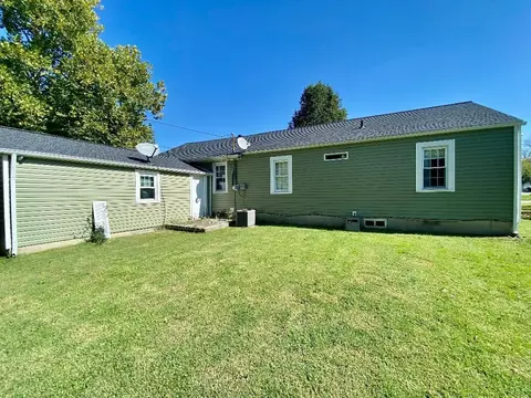 1204 S Pine St, Centralia, IL 62801 photo 12