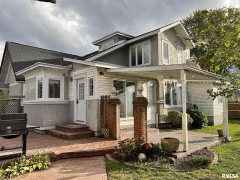 606 W Main St, Carmi, IL 62821 photo 4