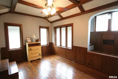 606 W Main St, Carmi, IL 62821 photo 33