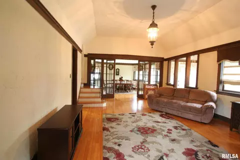 606 W Main St, Carmi, IL 62821 photo 14
