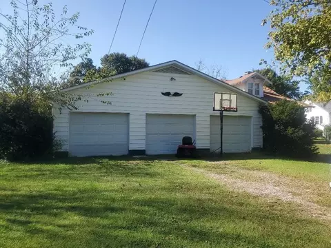 112 N Reader St, Mounds, IL 62964 photo 4