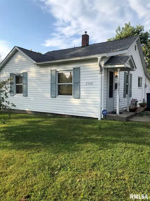 2508 Forest Ave, Mount Vernon, IL 62864 photo 2