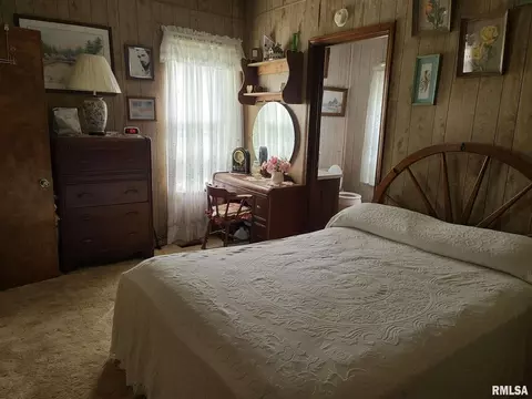 862 Madison St, Eldorado, IL 62930 photo 9