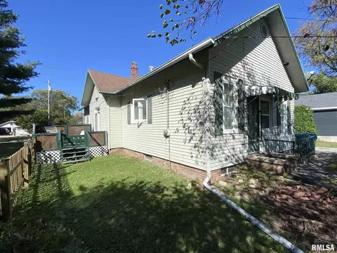424 E 2nd St, Flora, IL 62839 photo 30