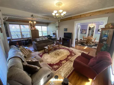 424 E 2nd St, Flora, IL 62839 photo 3