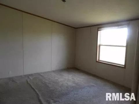 208 Briley Rd, Eldorado, IL 62930 photo 6