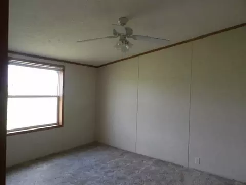 208 Briley Rd, Eldorado, IL 62930 photo 11