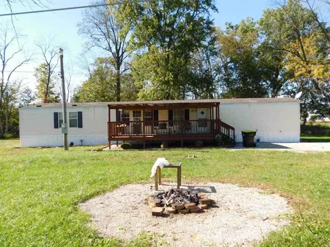 408 W 9th St, Sandoval, IL 62882 photo 2