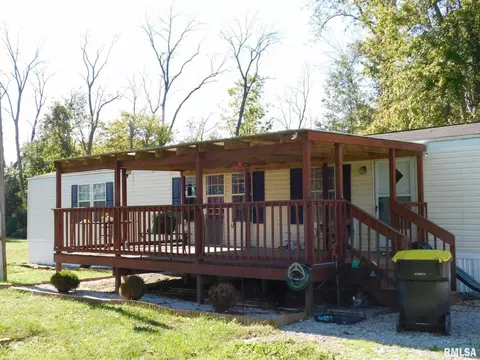 408 W 9th St, Sandoval, IL 62882 photo 3