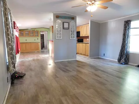 408 W 9th St, Sandoval, IL 62882 photo 11